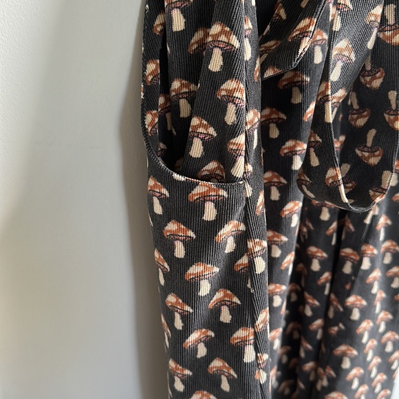 SM Wardrobe Mushroom Corduroy Mini Dress Toadstool Pockets Brown S/M - Picture 7 of 12